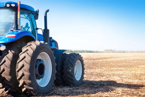 tractor.jpg tractor.jpg